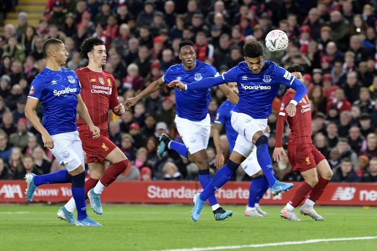 CBA｜周琦30岁生日夜伤退 北汽男篮主场不敌山西