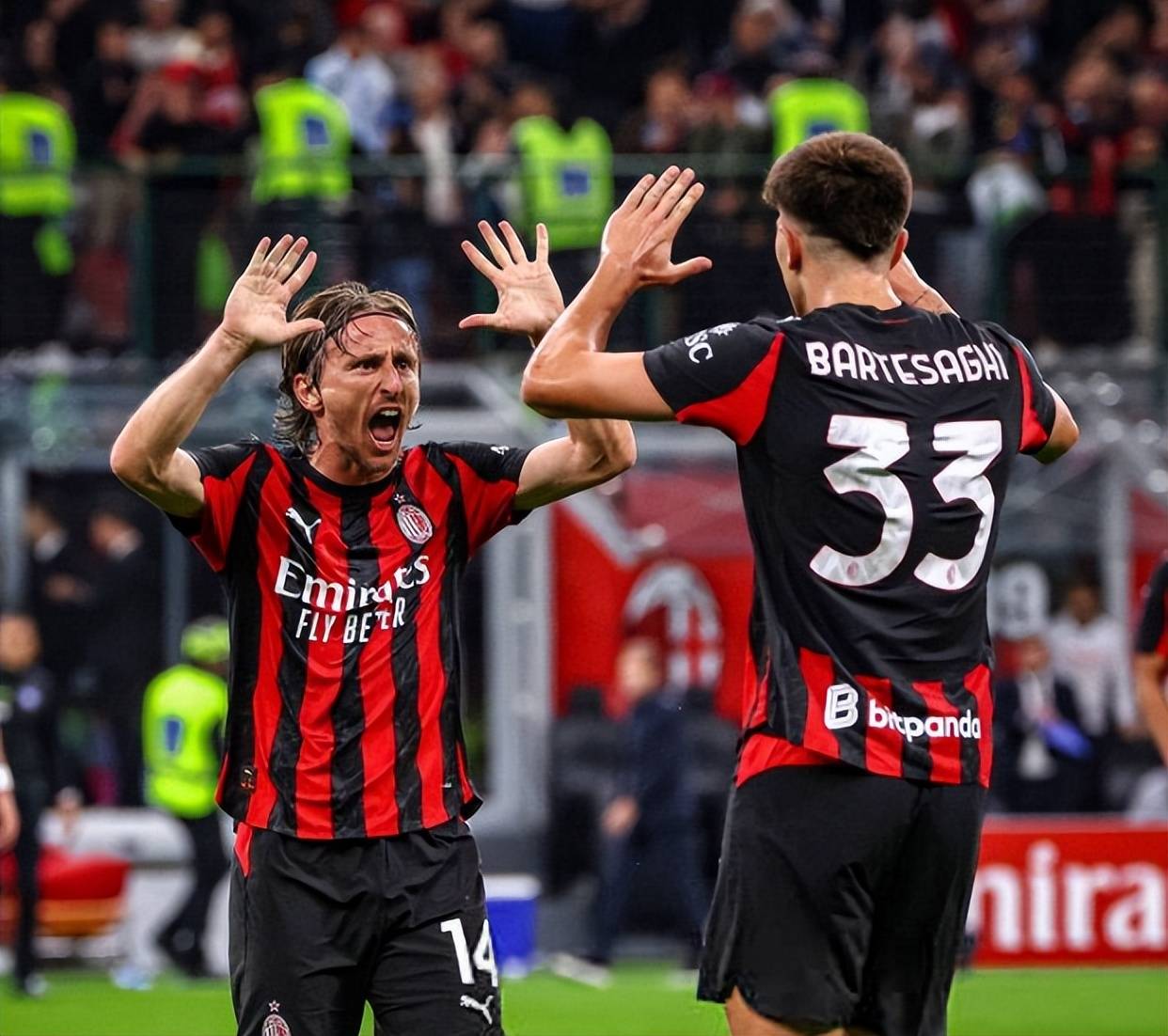 德甲巅峰对决：莱红牛主场阻击拜仁，残阵豪门遇高压考验