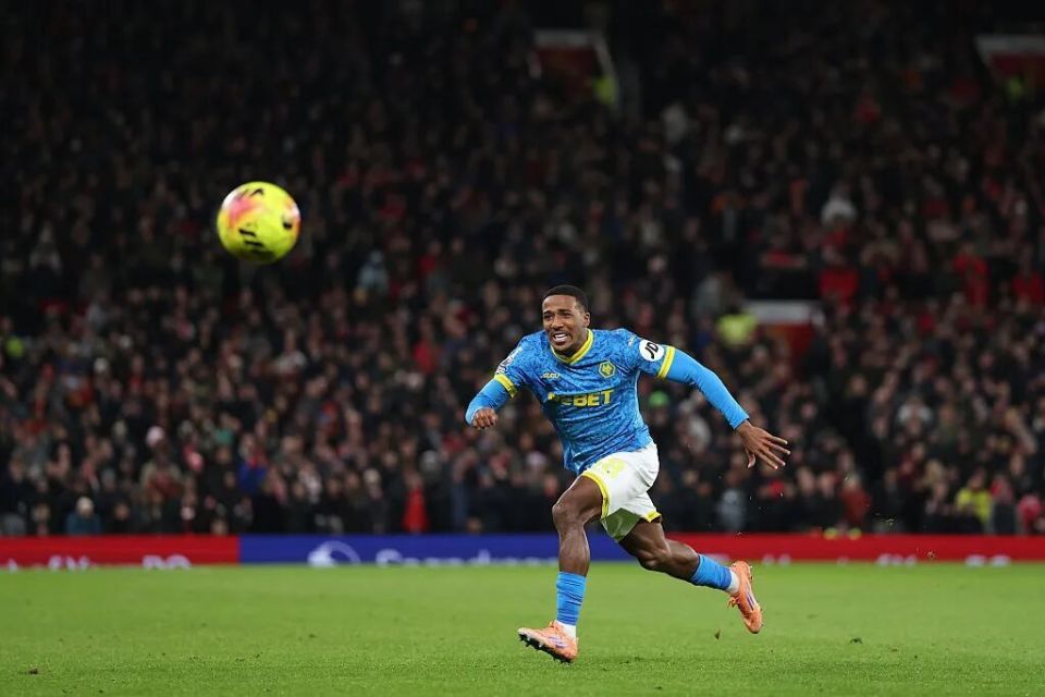 图片报：阿德耶米希望尽快转会，但目前转会市场