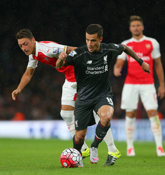 凯文·杜兰特与火箭队惨遭国王队冷嘲热讽，士气受挫难掩失利阴影